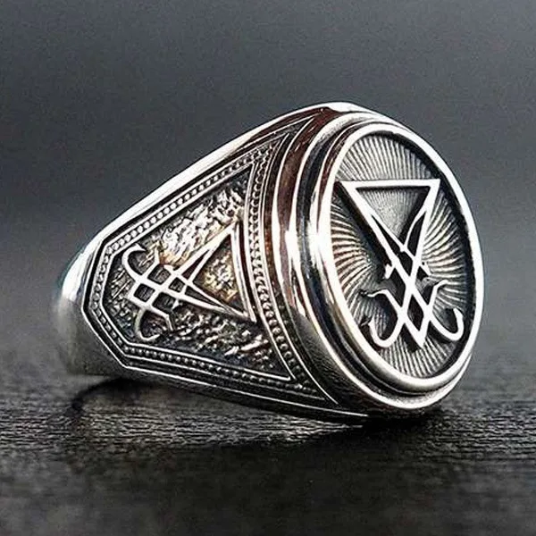 Aug jewelry hot selling wholesale signet ring Satan portrait ring Gothic secret ring