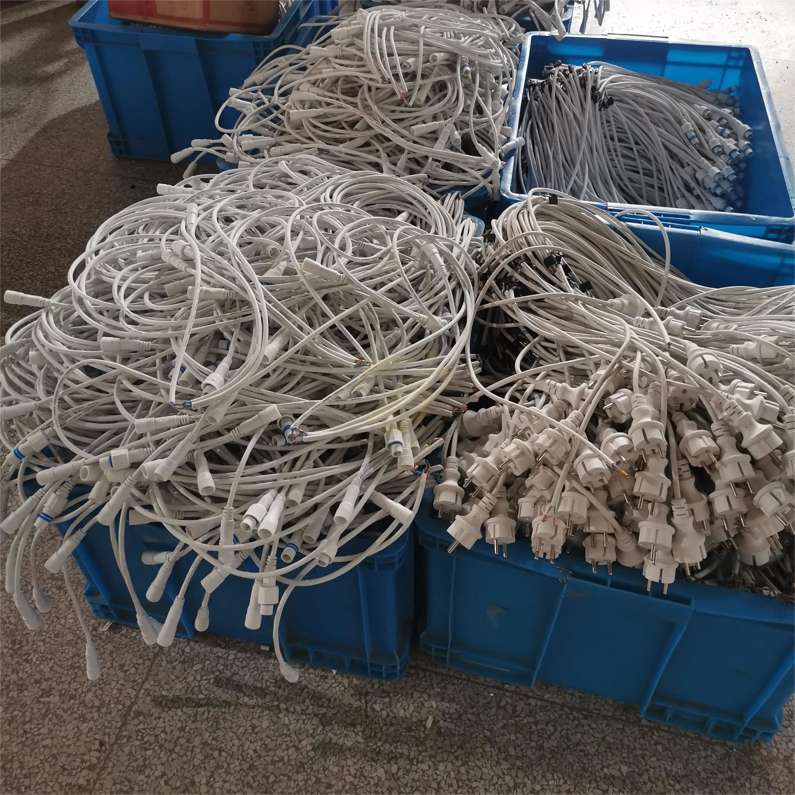 360 Degrees Glowing High Brightness Rubber Cable Plug in Pink Christmas Light Party Decoration