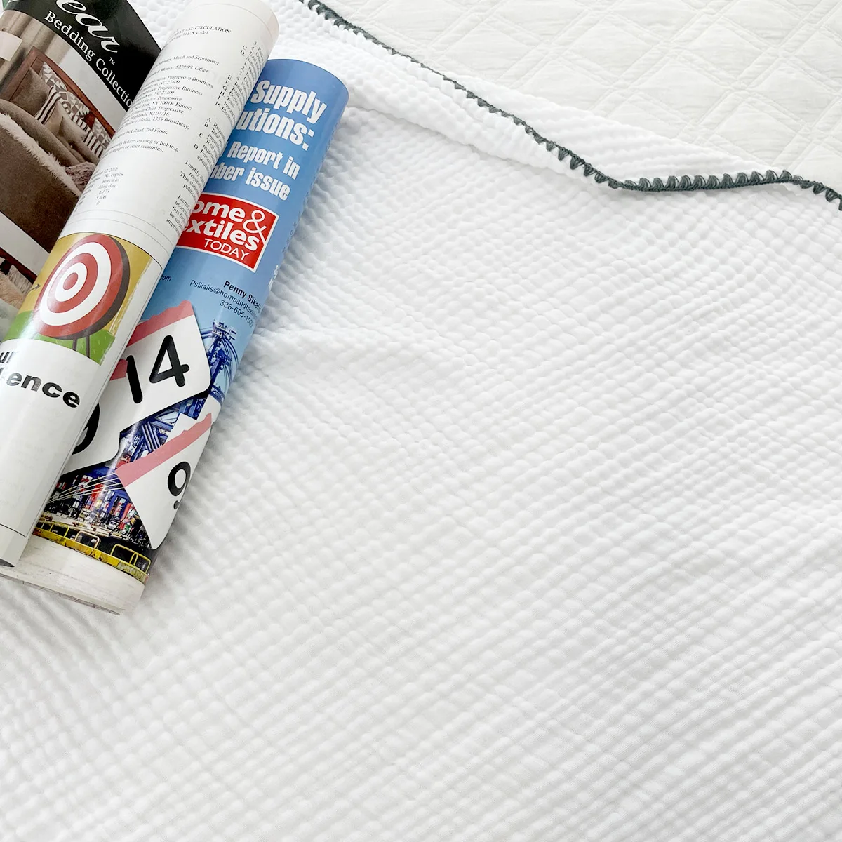 QDTEX Wholesale scalloped edge 4-layer White muslin blankets for adult Organic cotton gauze throw