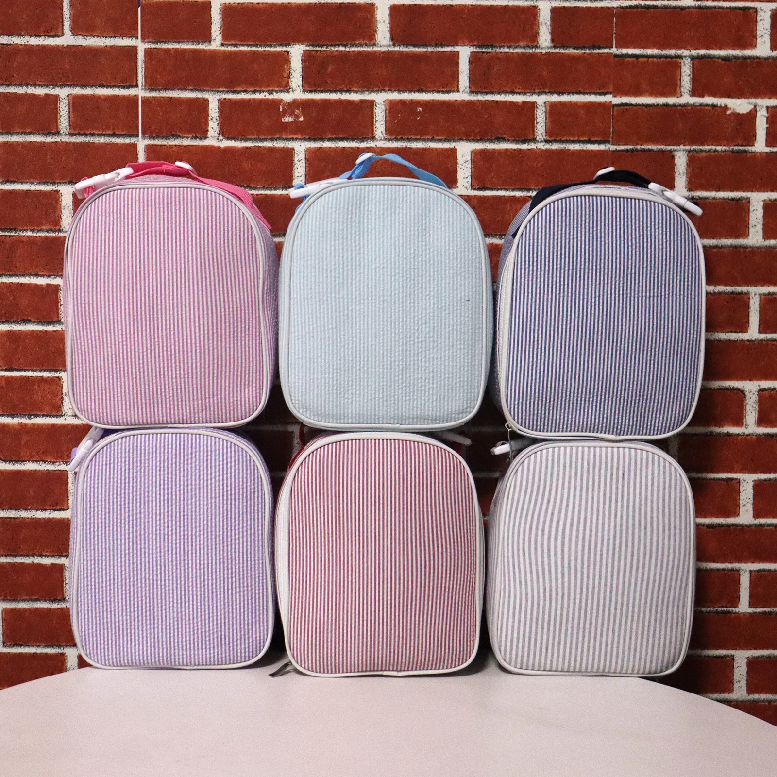 Wholesale Monoogrammed Kids Insulated Seersucker School Lunch boxes DMA09344