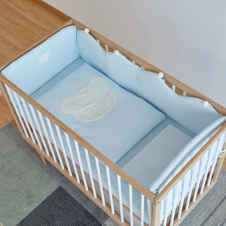 
High Quality Solid Wood Baby Bed Safety Baby Crib Attached Bed 