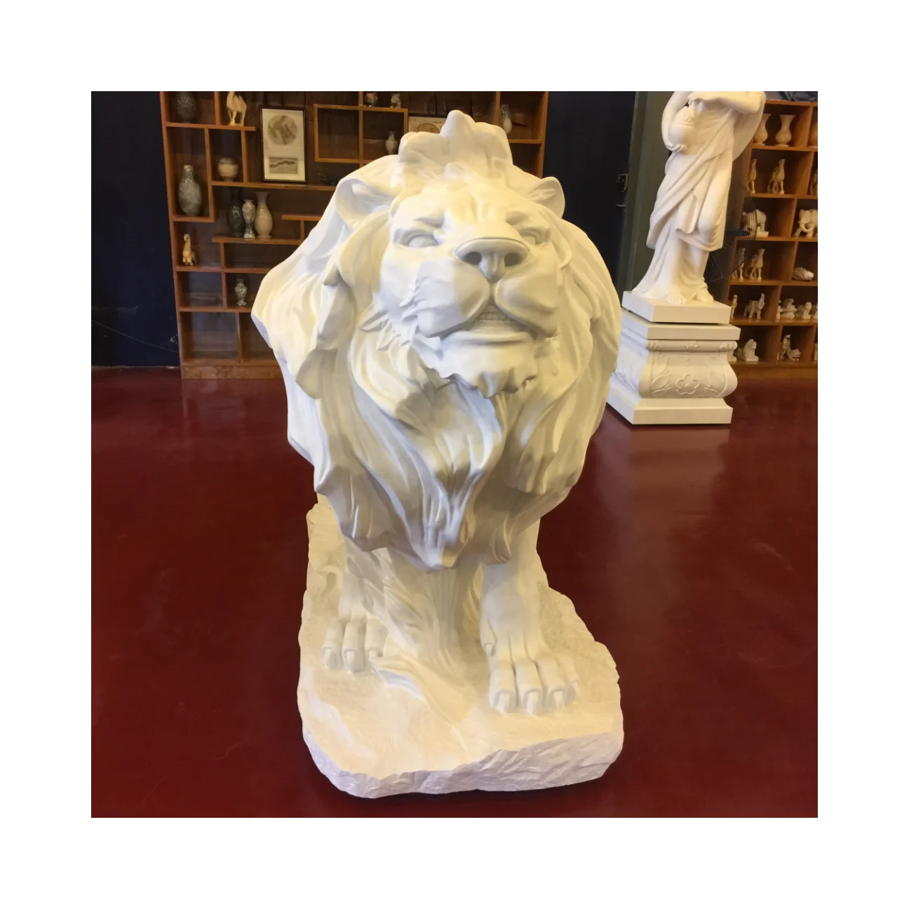 Pure White Marble Lion Statues Customized Natural Stone Animal Statues for Outdoor Decoration