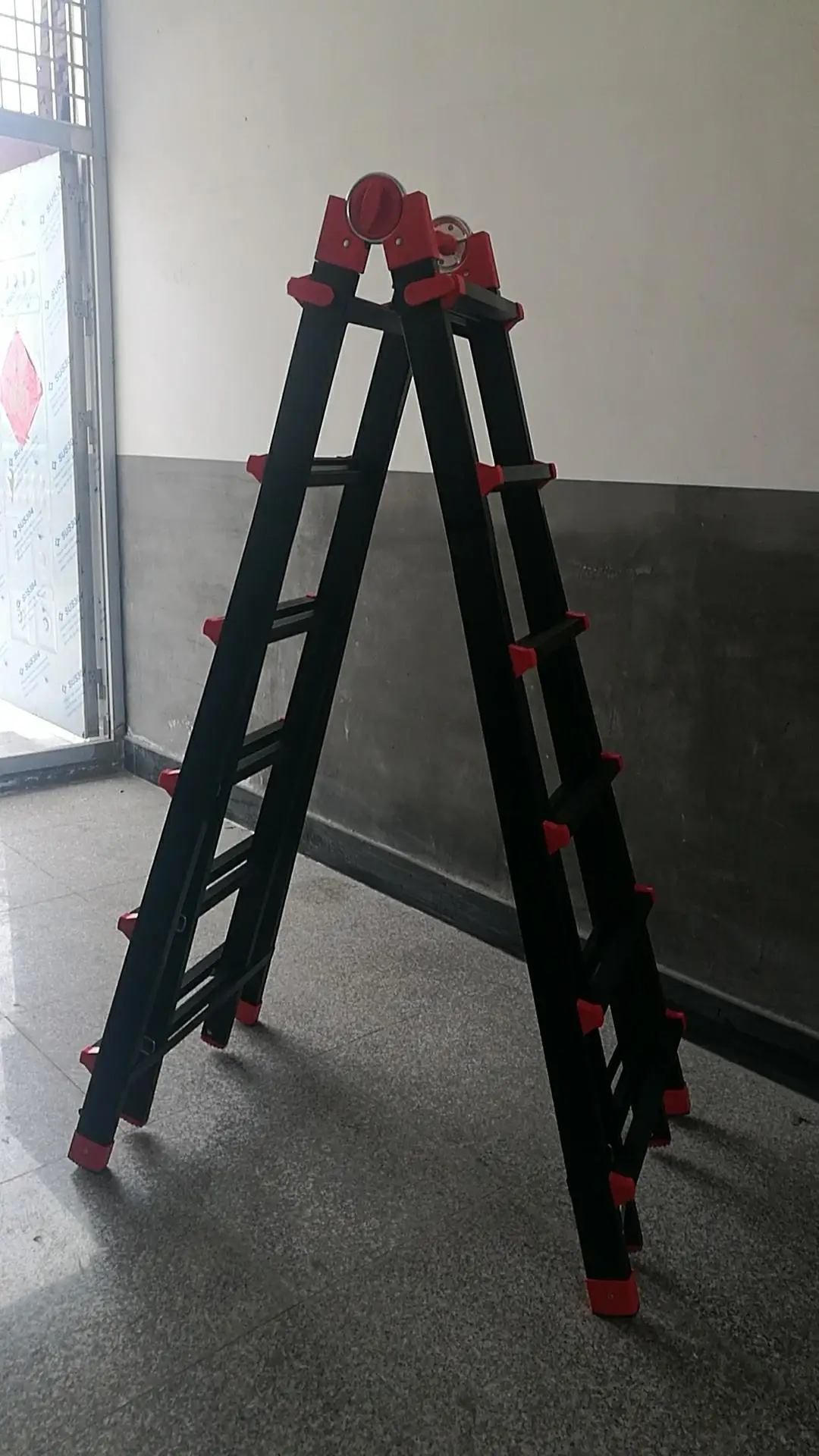 Многофункциональная телескопическая складная лестница midoli с большой несущей способностью