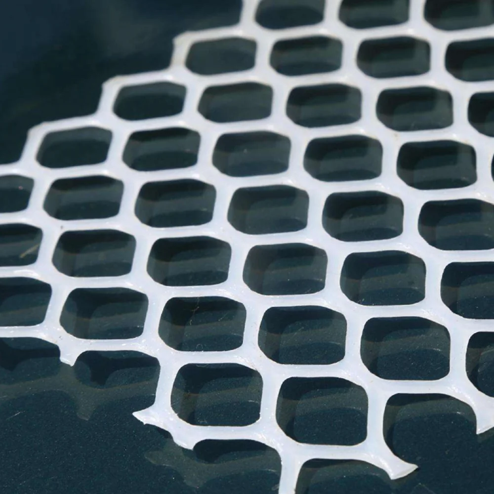 Heat resistant plastic chicken wire mesh for poultry