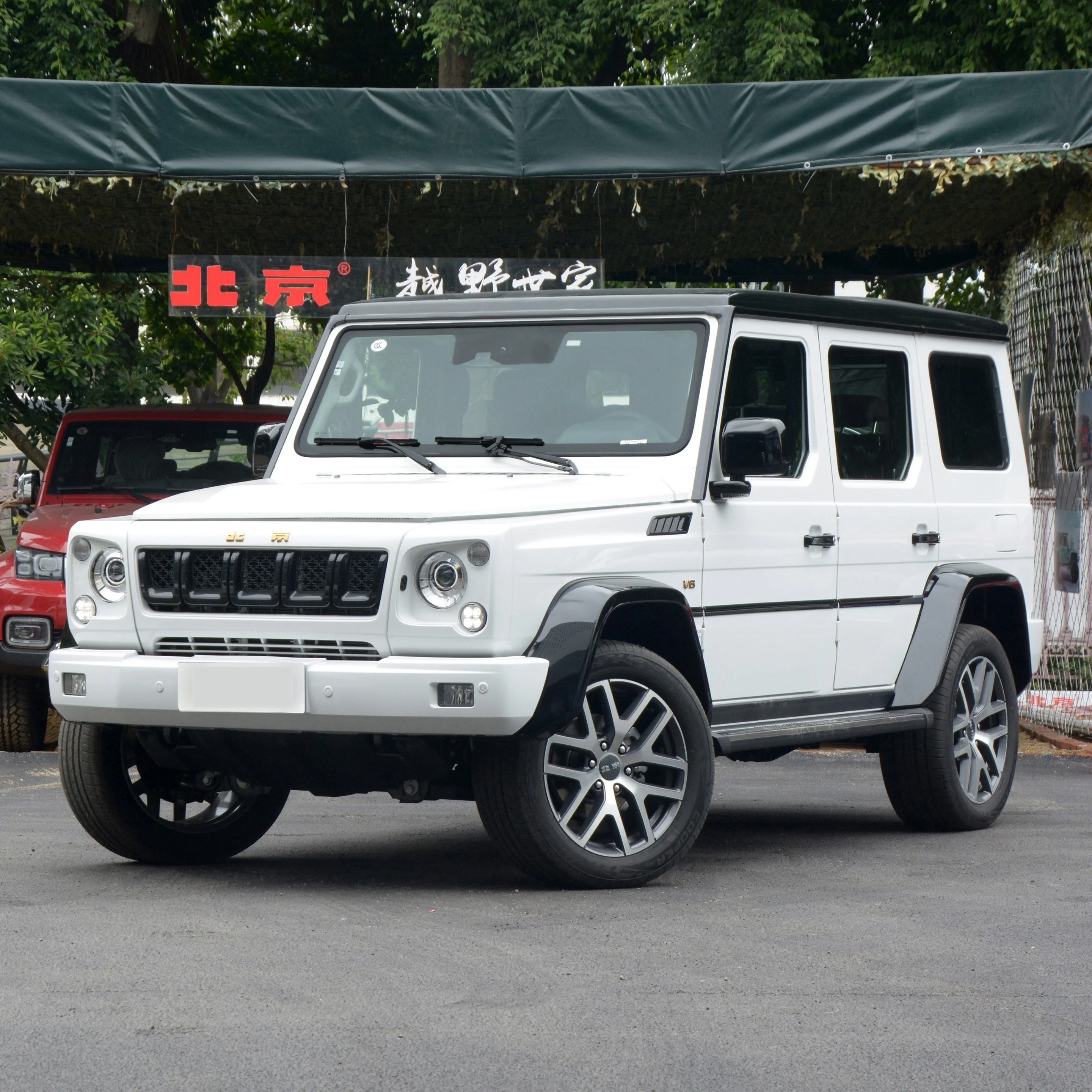 Basic Beijing BJ80 комплект 3 0 T 4x4 Подержанные бензиновые автомобили с автоматическим турбонаддувом и АБС