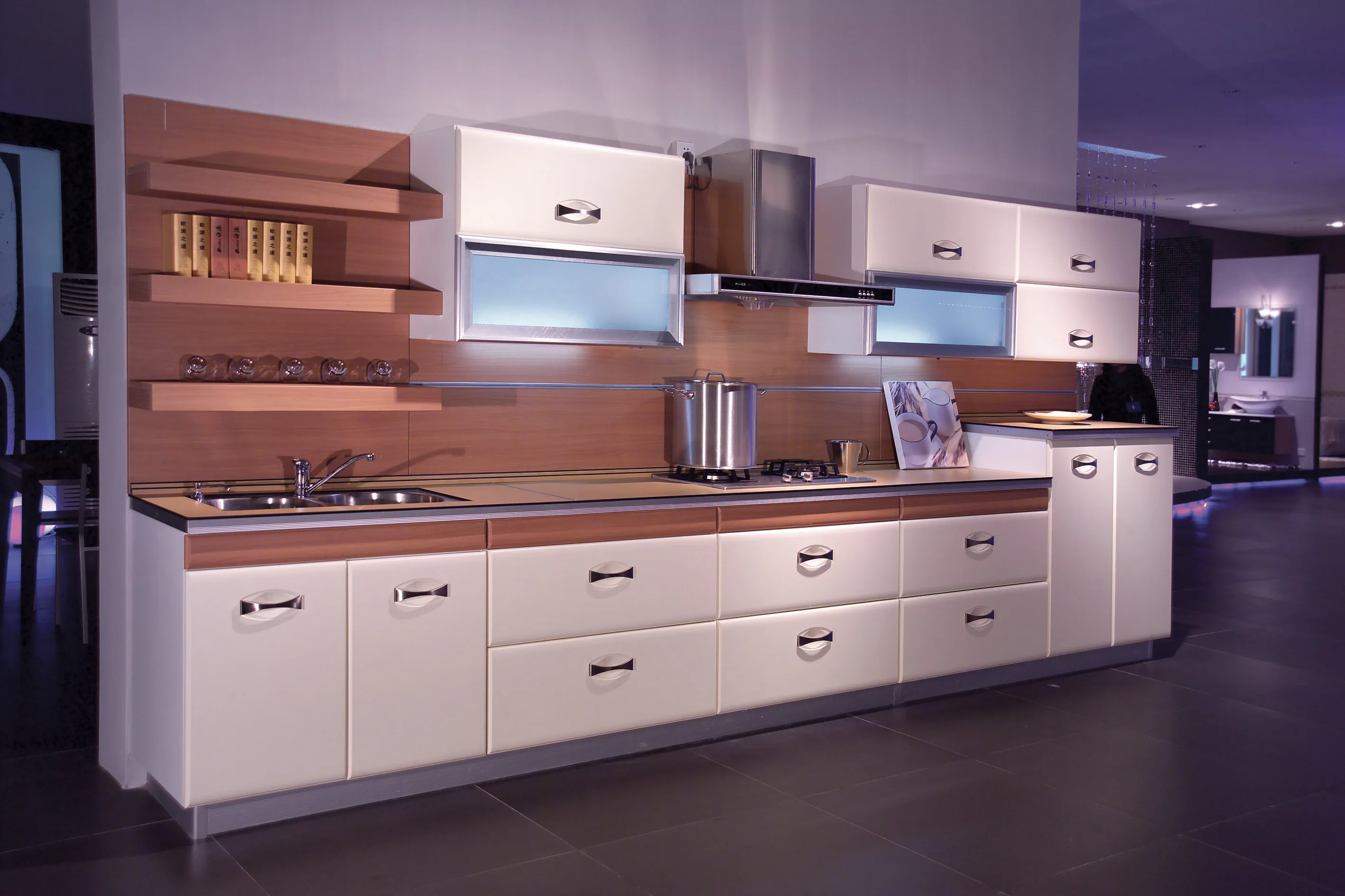 CBMMART High Quality Water Proof Kitchen Cabinet Lacquer Modern High Technical White Sale Accessories Kitchen Remodel