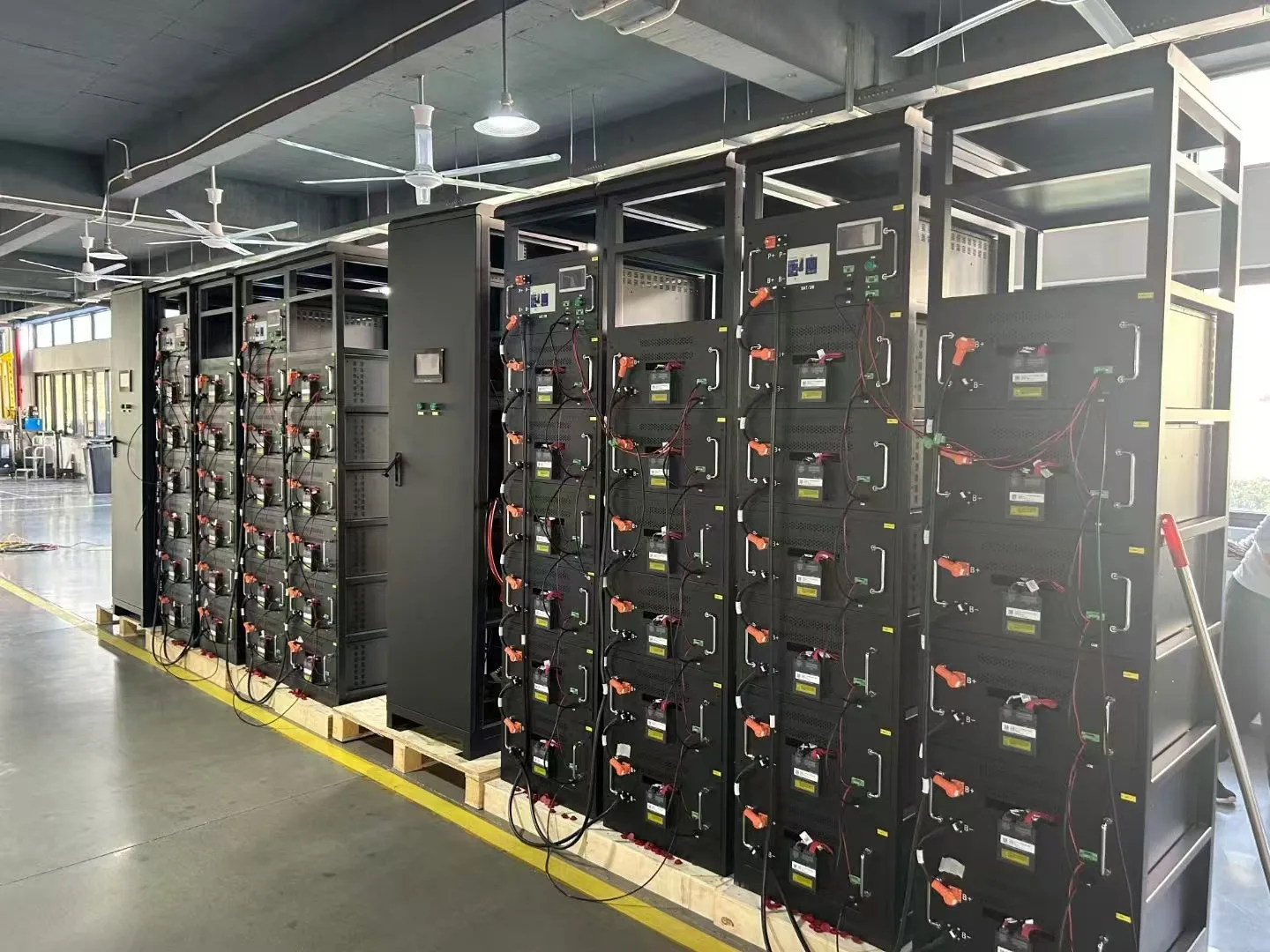 PNG BESS Battery Container 1MWh 2MWh 3MWh 3.5MWh 4.5MWh 5MWh Full 20ft Lithium Battery Storage Container for Commercial Use