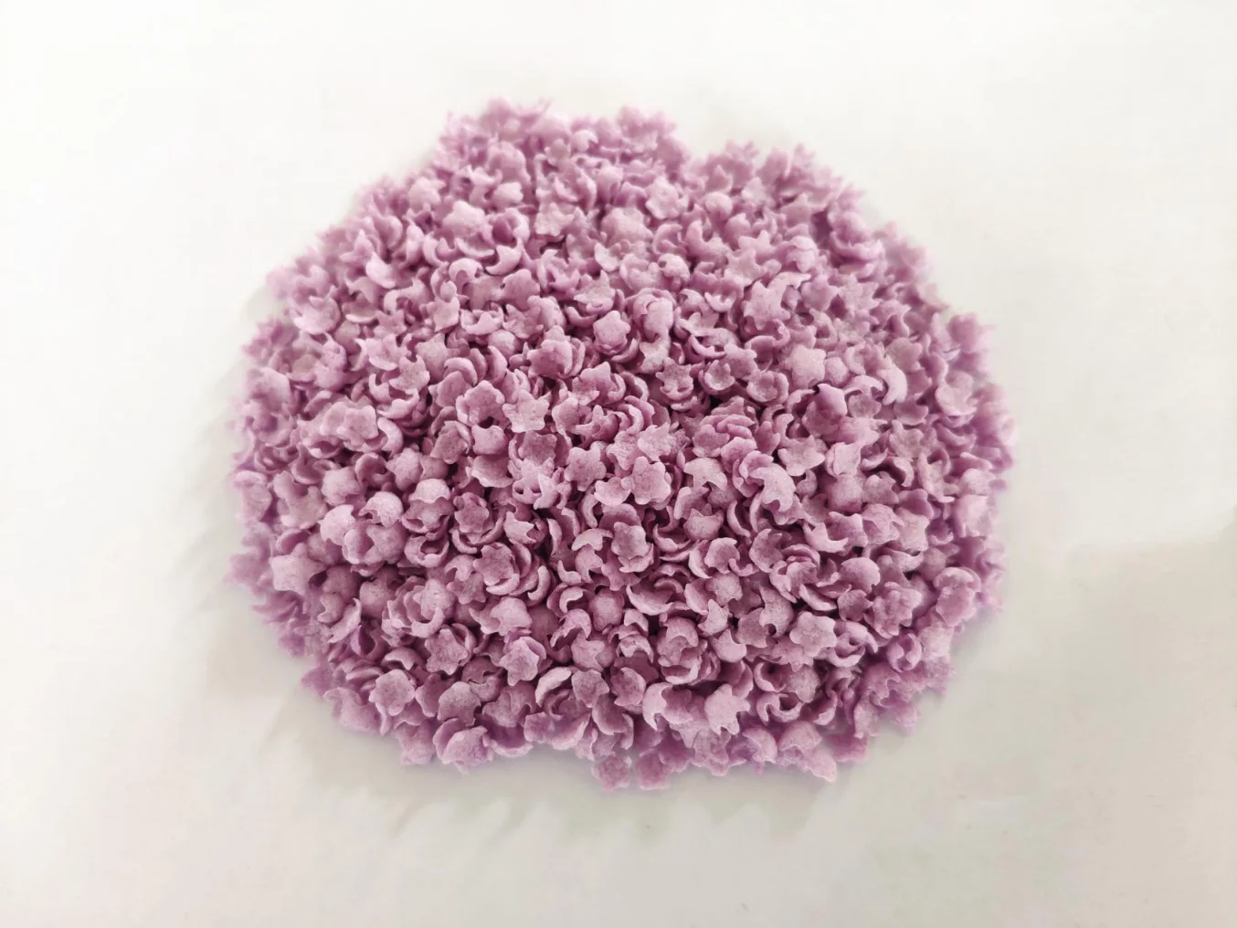 Various sizes of bread crumbs, fermented crumbs, puffed crumbs