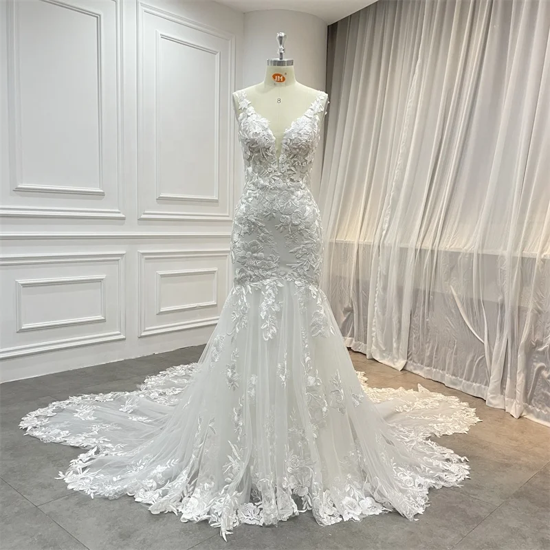 Exquisite Lace Appliques Mermaid Wedding Dress With Long Train 2022