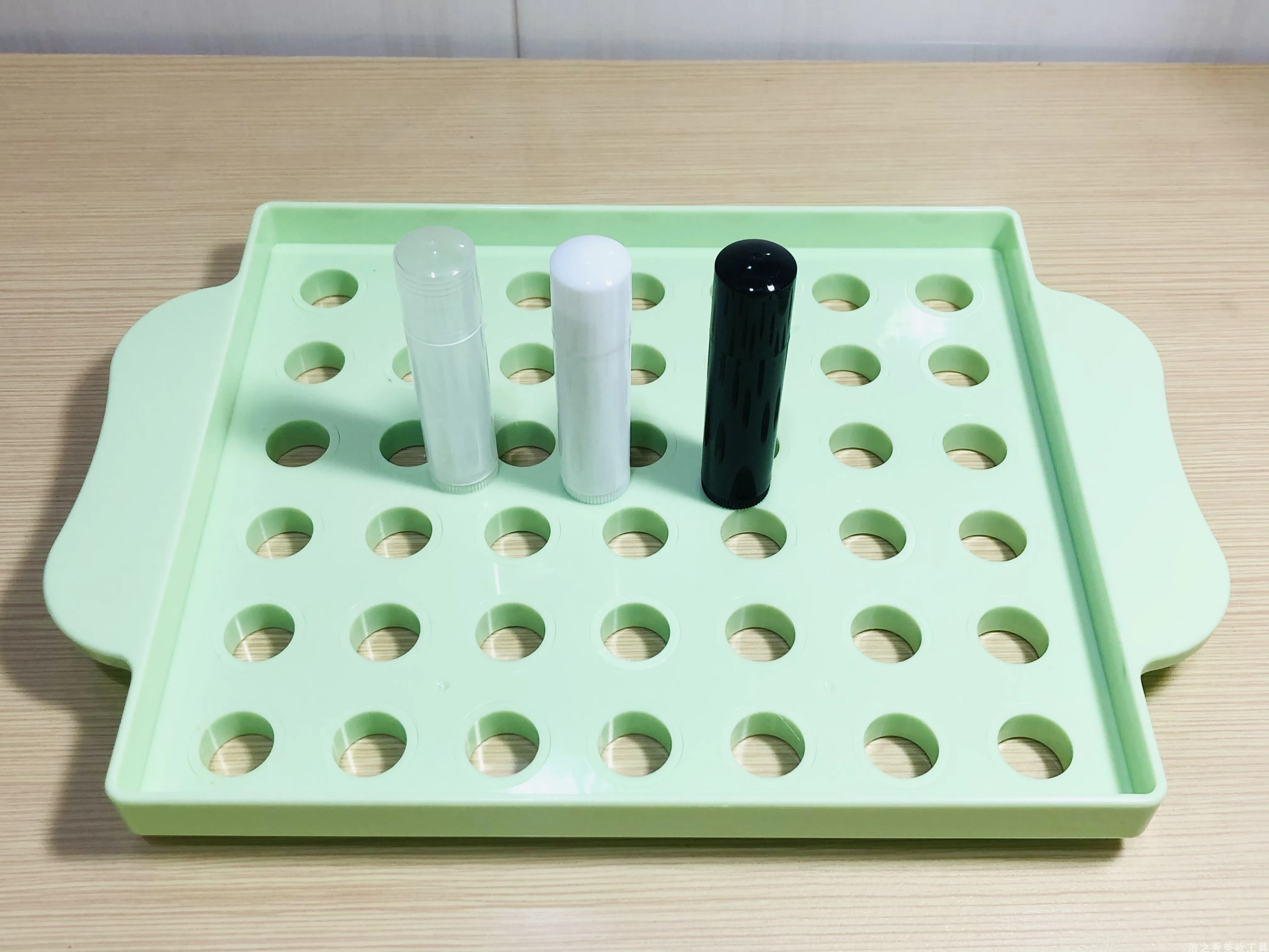 filling machines for 3g 4g cosmetic chapstick lip balm tube lipstick tube packaging lipstick tube mouldings