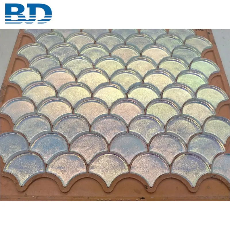 High Quality Iridescent Fish Scale Glass Mosaic Tile
