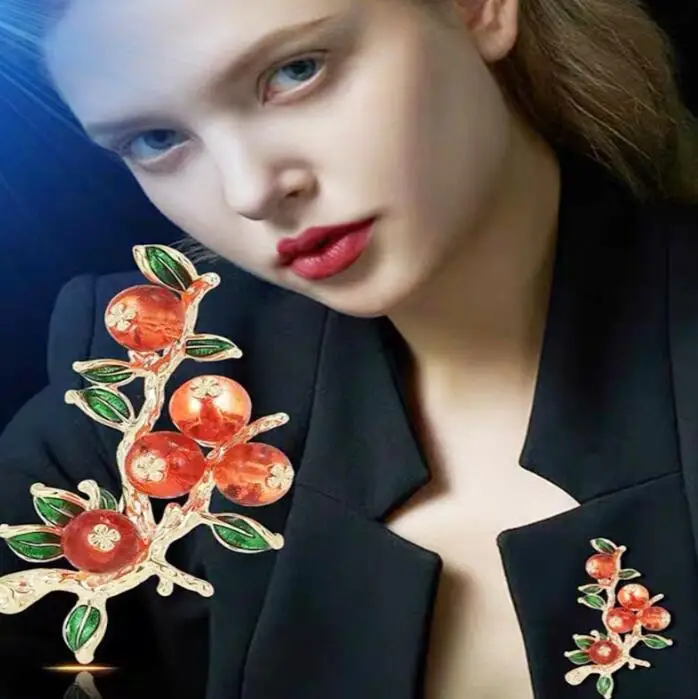 Jewelry Arrival Brooch Trendy Vintage Delicate Personality Persimmon Brooch High-end Coat Pin For Women