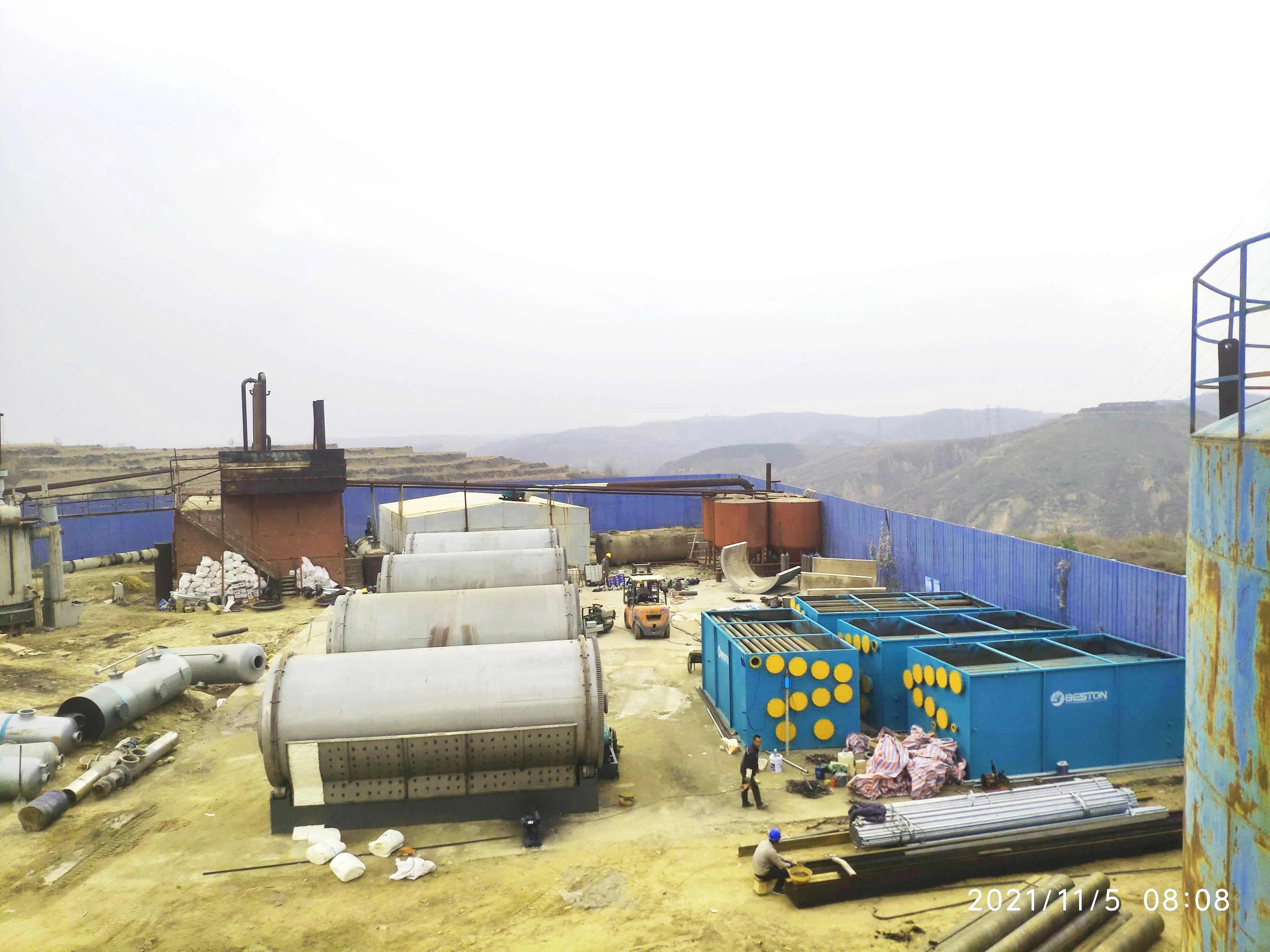 Beston Group BLL-30 Fully Continuous Waste Tyre Pyrolysis To Fuel Oil Plant With Automatic Tyre Shredder Machine