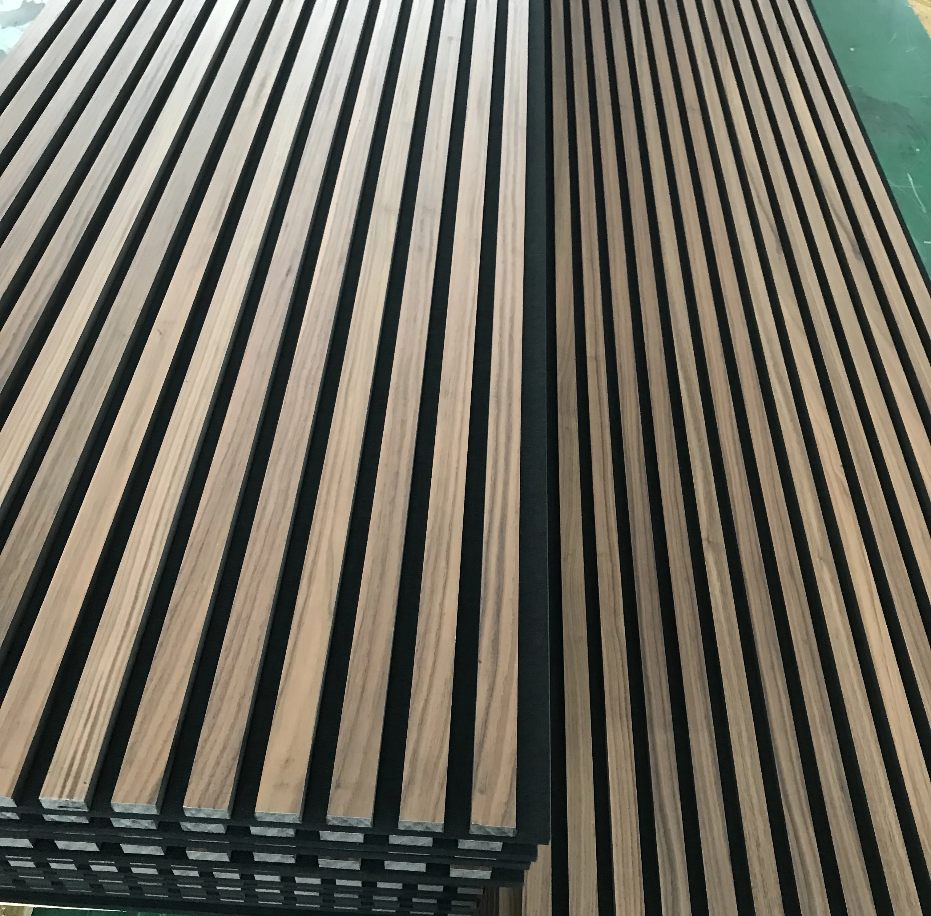 Luxury Flexible 3d Pine Slats Grill Interior Solid Wood Fluted Wall Panels