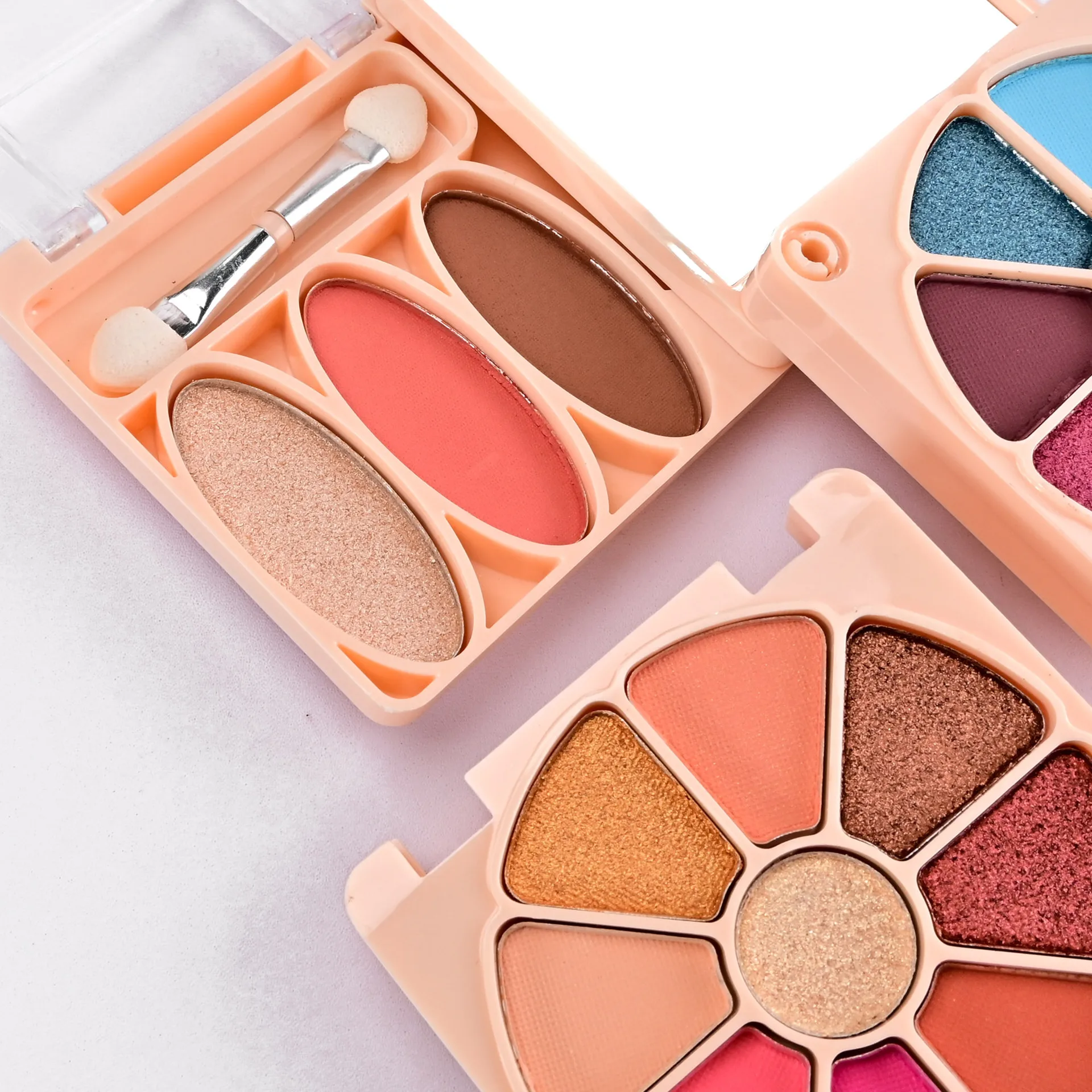 Hot selling mini makeup kit 21 color matte glitter eye shadow blush contour highlighter cosmetics gift kit with mirror and brush