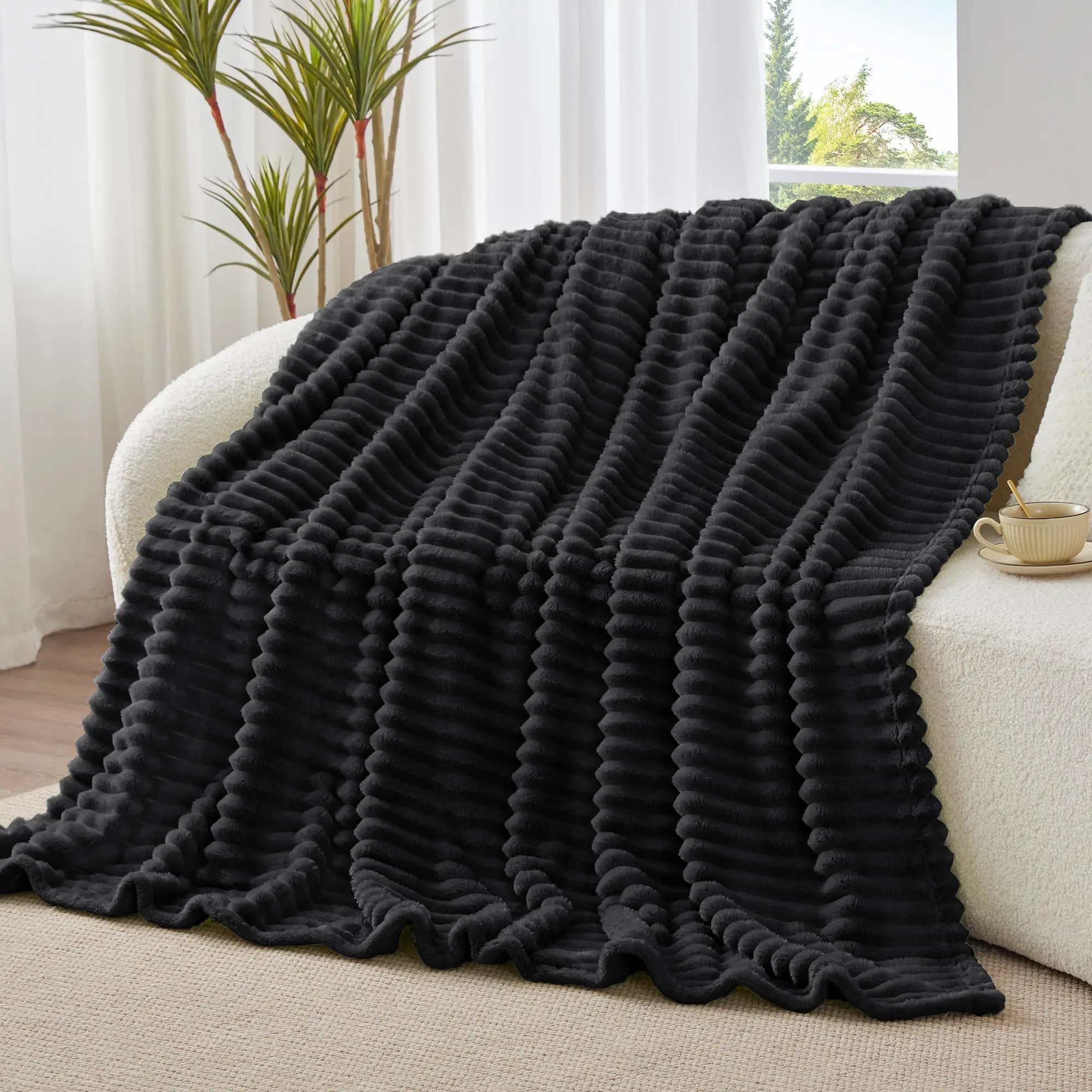 100% Polyester 3D Ribbed Striped Black Flannel Blanket Soft Warm Decorative Fluffy Throw for Couch Knitted 100% Plush
