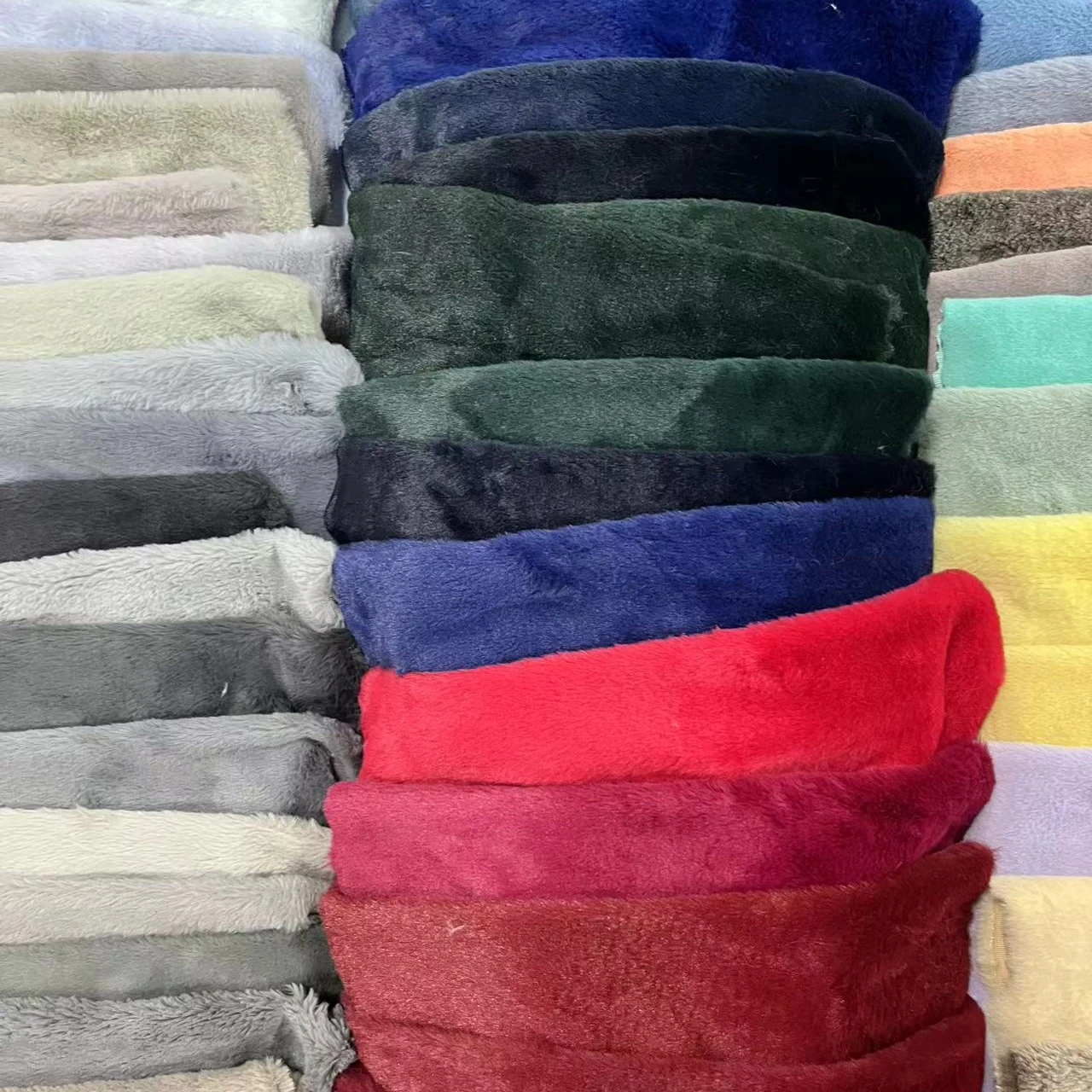 Colorful Printed Polyester Red Plush Faux Rabbit Fur Cheap Curtain Fabrics For Garment