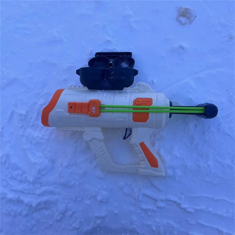 Bemay Toy Outdoor Playing Toy Water Balloons Shooting Gun, Snow Ball Gun Toy for 6+ Kids, Detachable Water Ball Holder Water Gun