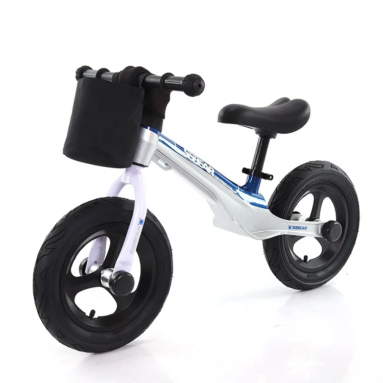 Детский велотренажер из магниевого сплава