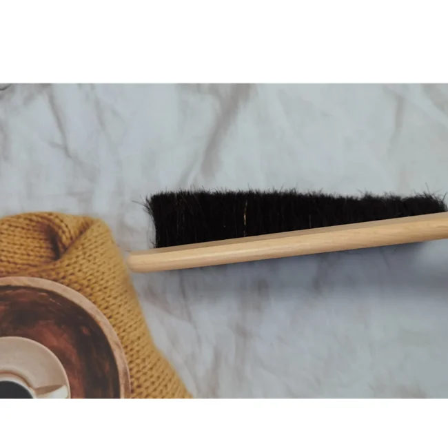 Customized Natural Beech Wood One Row Black Horse Hair Dusting Brush Drafting Brush