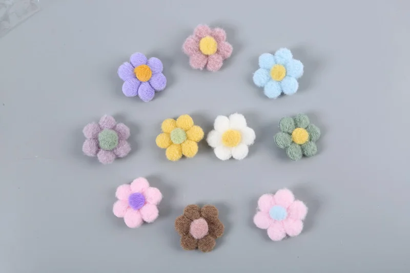 New Hand-woven Flower Wool Crochet Yarn Textile Handmade Weeding Flowers Clothing Accessories Colorful Puff Flower