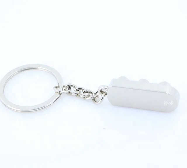 Traffic Light Keychain Traffic Signal Light Model Keyring Creative Polished Chrome Automotive Accessories Key Chain