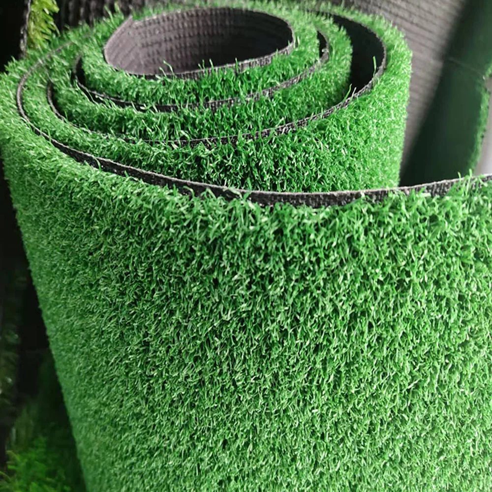 Wholesale price outdoor durable mini golf grass artificial turf putting green mat
