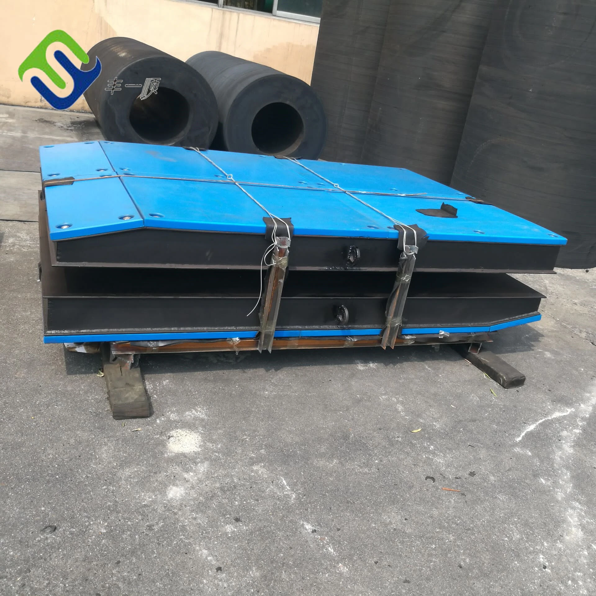 Мощное поглощение энергии 1300H SCN противоударное морское супер конусное корабельное резиновое крыло