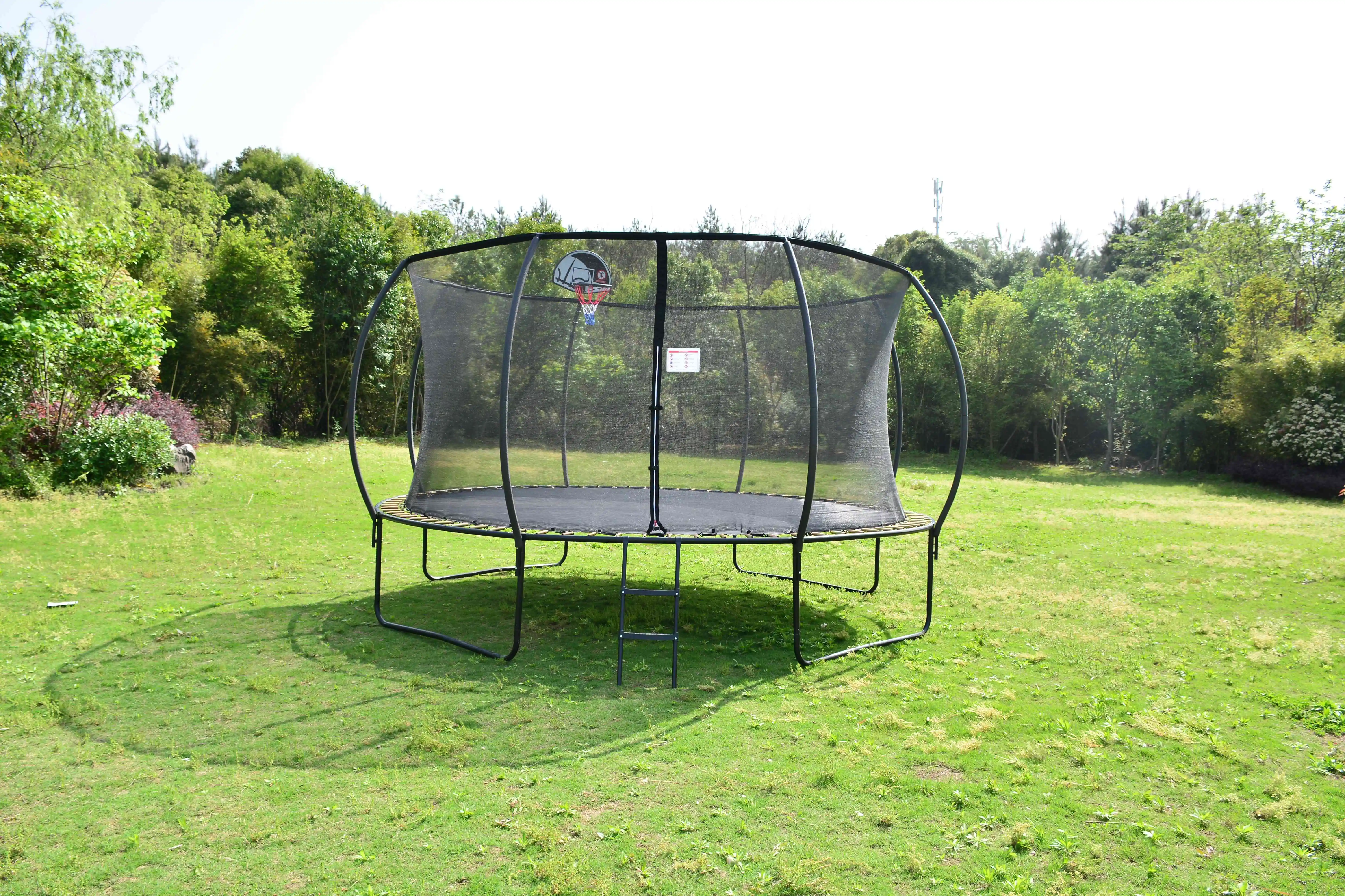 High Quality and Hot Sale 14 ft Round Trampoline Playground Trampolines with Protective Net