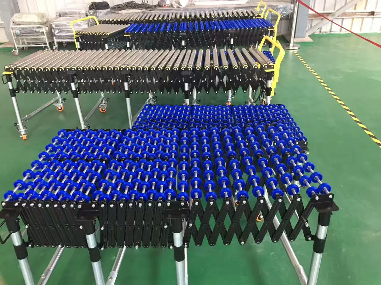 New Gravity Flexible Expandable Plastic Skate Wheel Roller Conveyor