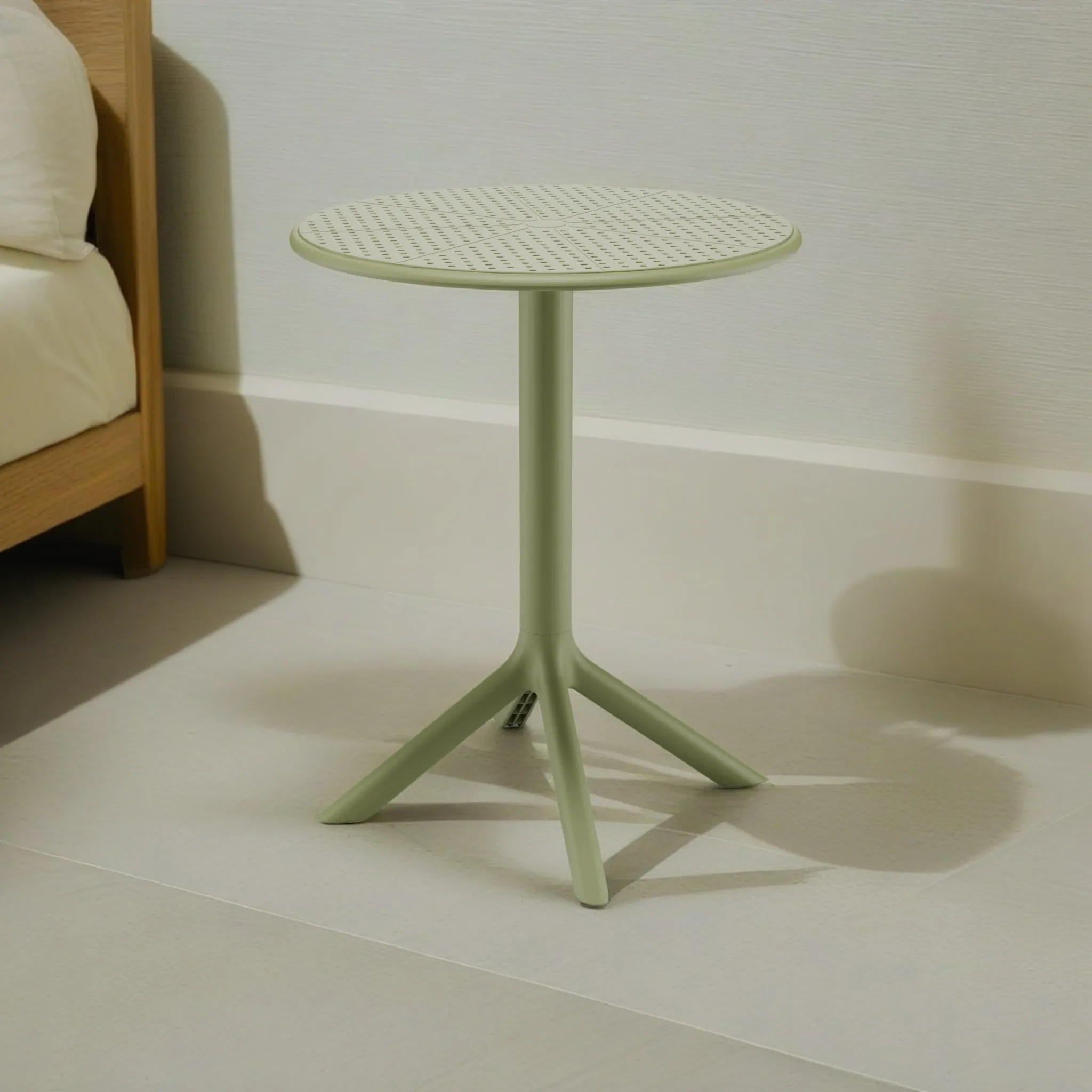 New design plastic coffee table restaurant home dining room round pp table occasional table