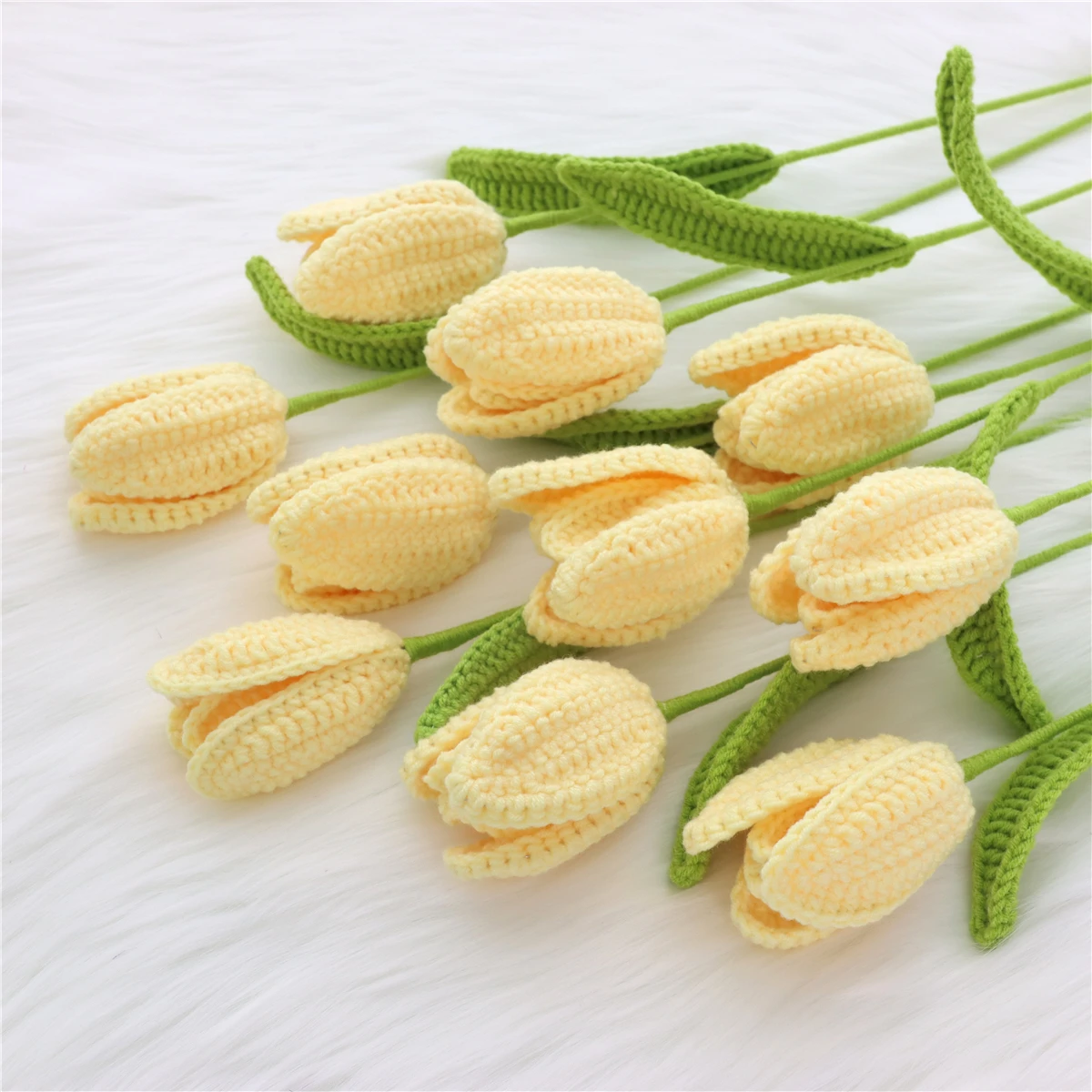 Handmade Crochet Tulip Artificial Flower Tulips for Valentines Day Home Decoration