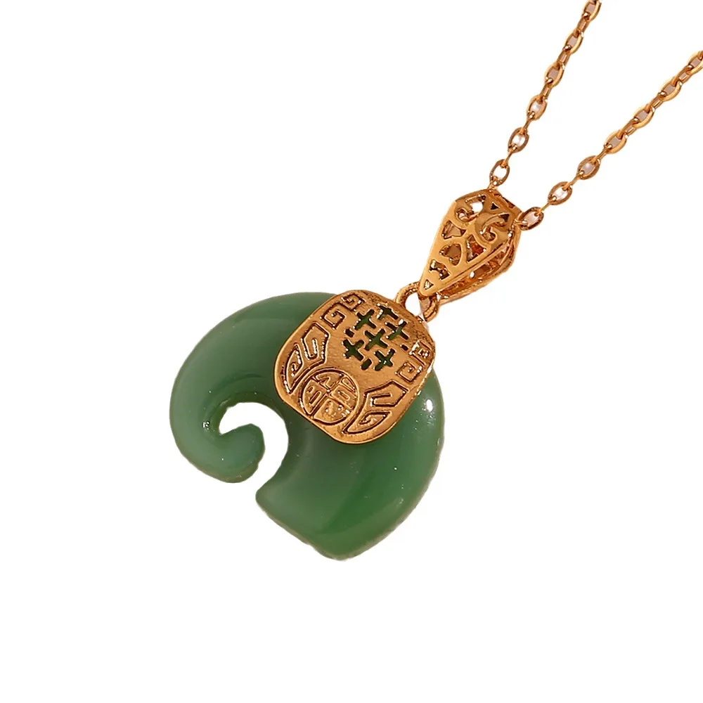 18K Gold Plated Green Hetian Jade Elephant Pendant Necklace for Women Fashion New Stainless Steel Necklace for Weddings Gifts
