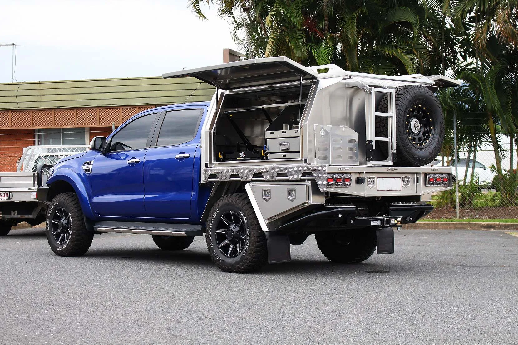 Ecocampor Aluminum Metal 4x4 Ute Canopy Manufacturers