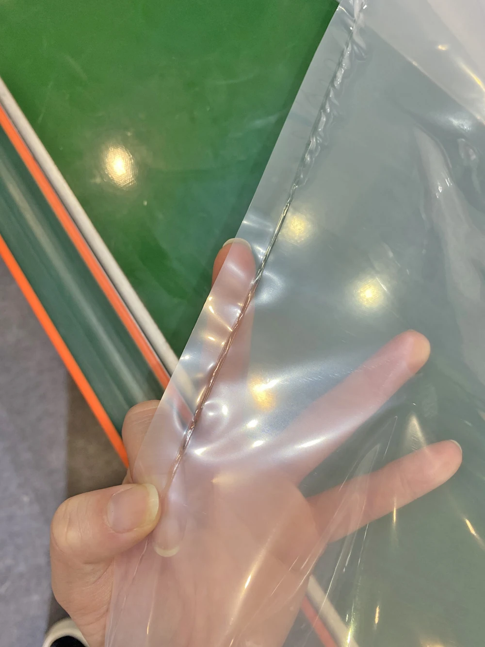 China supplies side and bottom sealing cutting bag making machine ice cube bag making machine garbage LDPE bag making machine