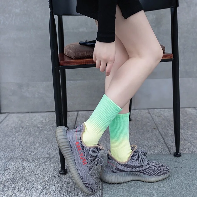SHANXIN на заказ Dip Dye красочные повседневные хлопковые спортивные модные носки оптом OEM Tie