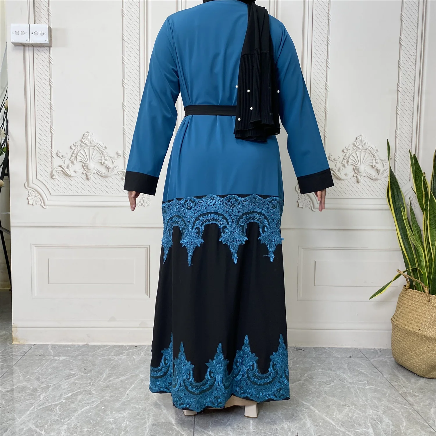 Luxury Ramadan Contrast Color Appliques Islamic Clothing Women Muslim Dresses Abaya