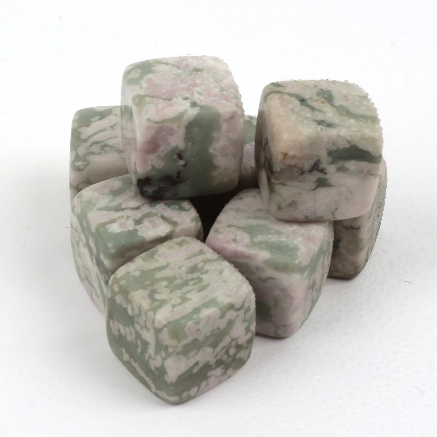 8pcs Whiskey Stone Rocks Beverage Chilling Rocks Reusable Cooling Stone Cube with Ice Tongs Green Onyx