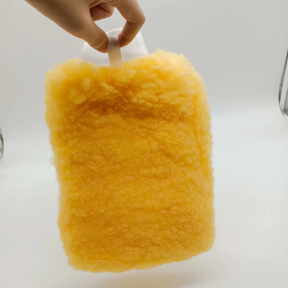 Very cheap artificial lamb hair foaming car cleaning seat mittens do not hurt the car durable cleaning Mittens