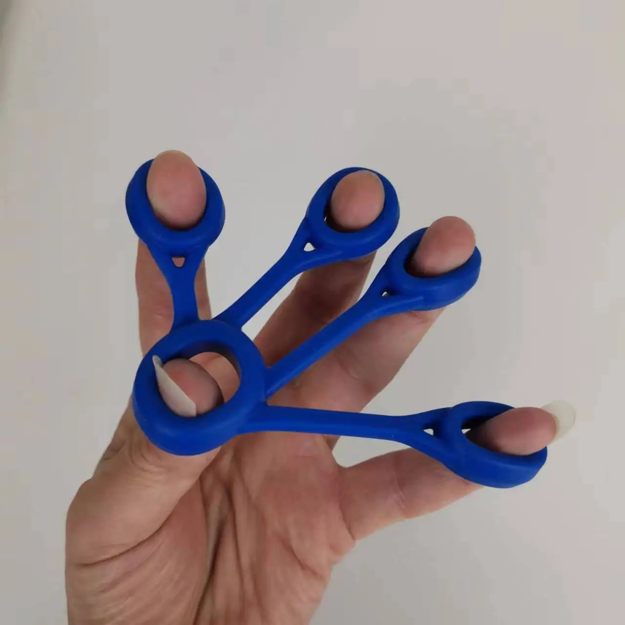 Silicone Grip Device Finger Exercise Stretcher Durable Piano Playing and Climbing, Set of 3