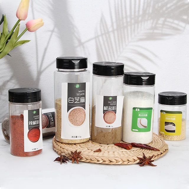 2022 Hot Selling Food Grade 450Ml 15Oz Salt And Pepper Shakers Bpa Free Plastic Spice Jar Bottle With Labels