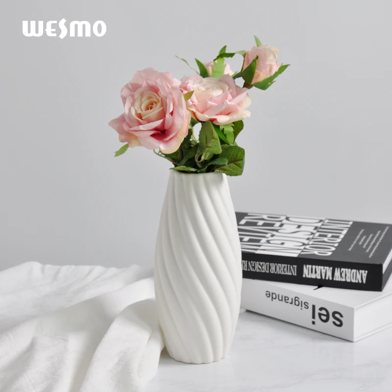 Nordic Vase Decor Items Decorative Ceramic White Table Flower Vases Vases for living room