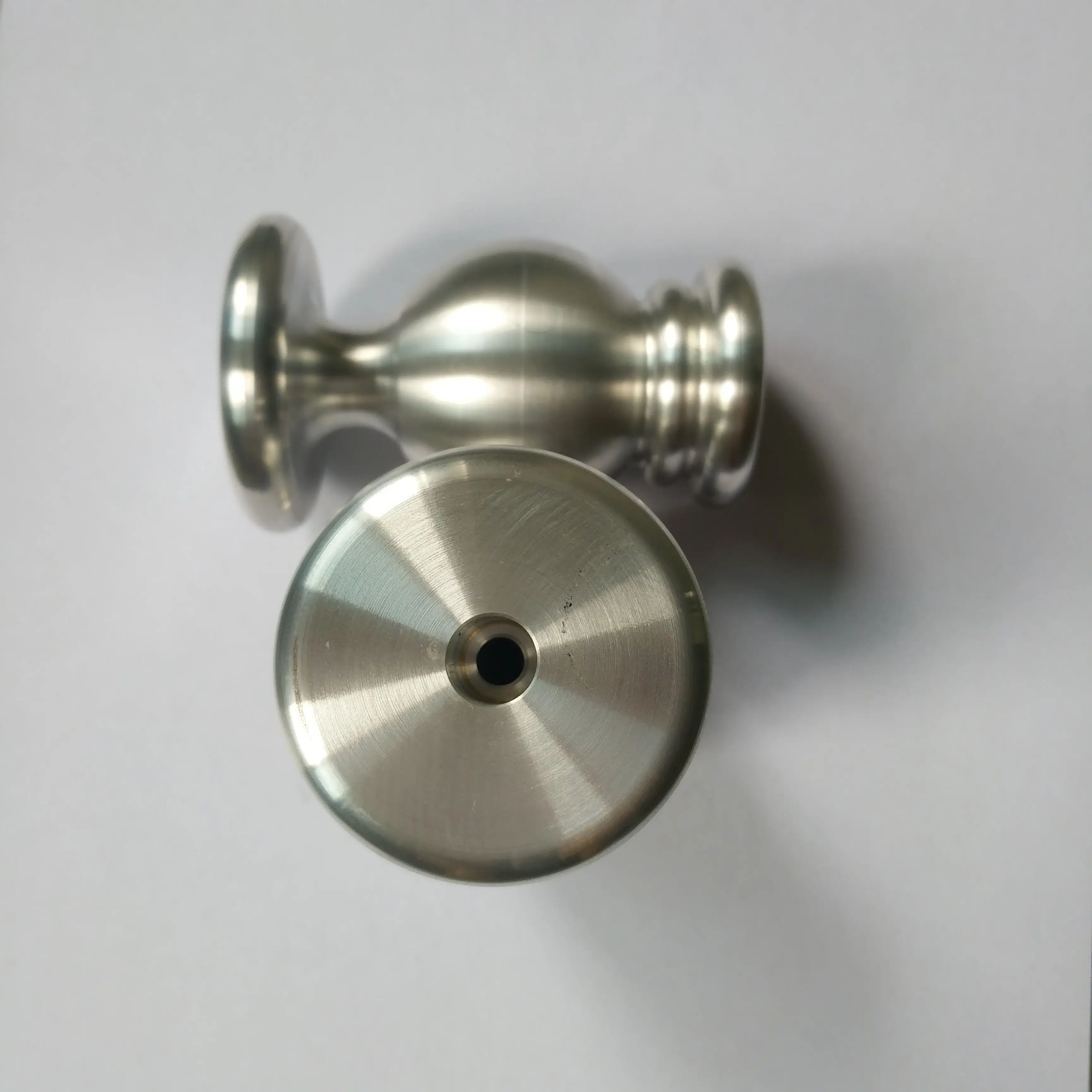 Подгонянные части cnc нержавеющей стали подвергая механической обработке филируя/полируя металла для аппаратных аксессуаров мебели