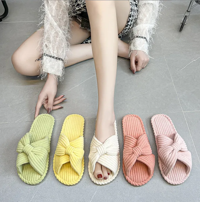 Wholesale Cozy Comfortable Bathroom Spa Wedding Memory Foam House Slides Home Bedroom Slippers for women