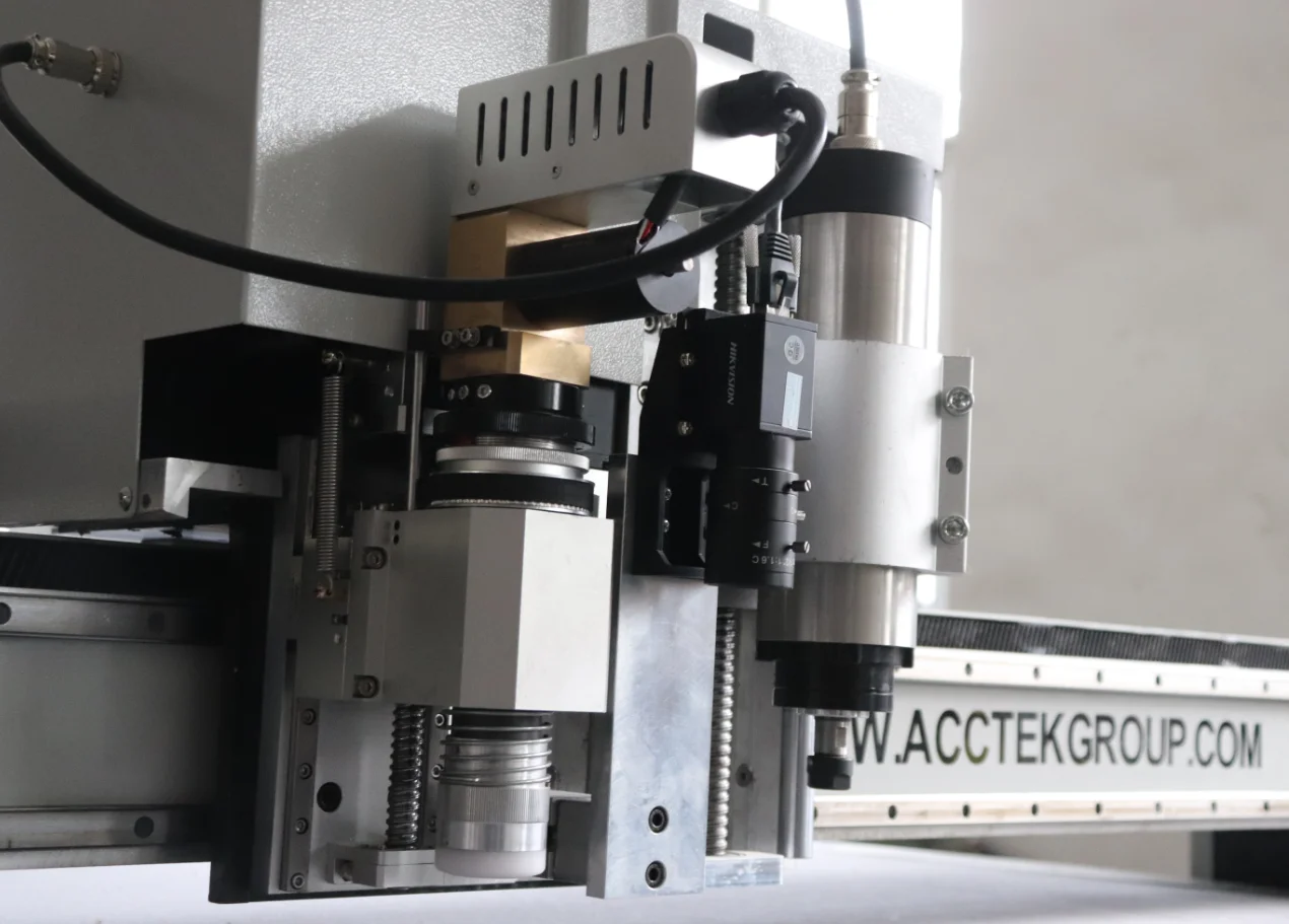 Printed carpet digital cutter coating blanket cutting machine/PTFE coated gasket Cutting equipment gasket cutting machine cnc