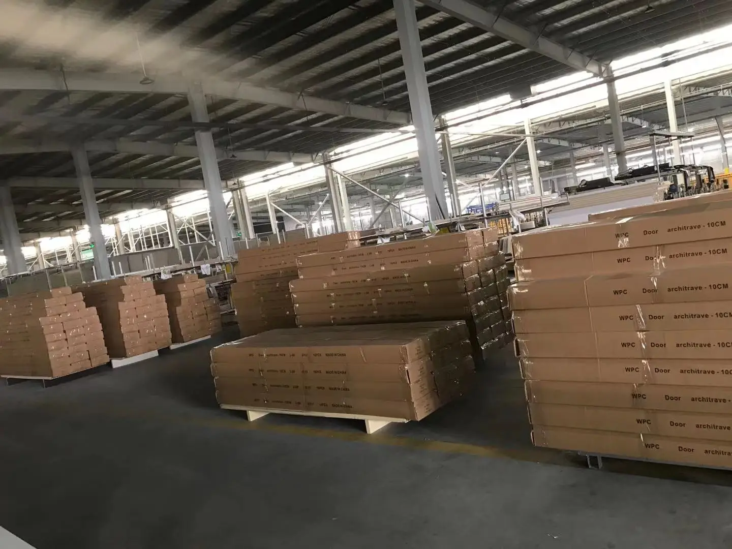 Chinese manufacturers produce environmentally friendly composite WPC skin doors