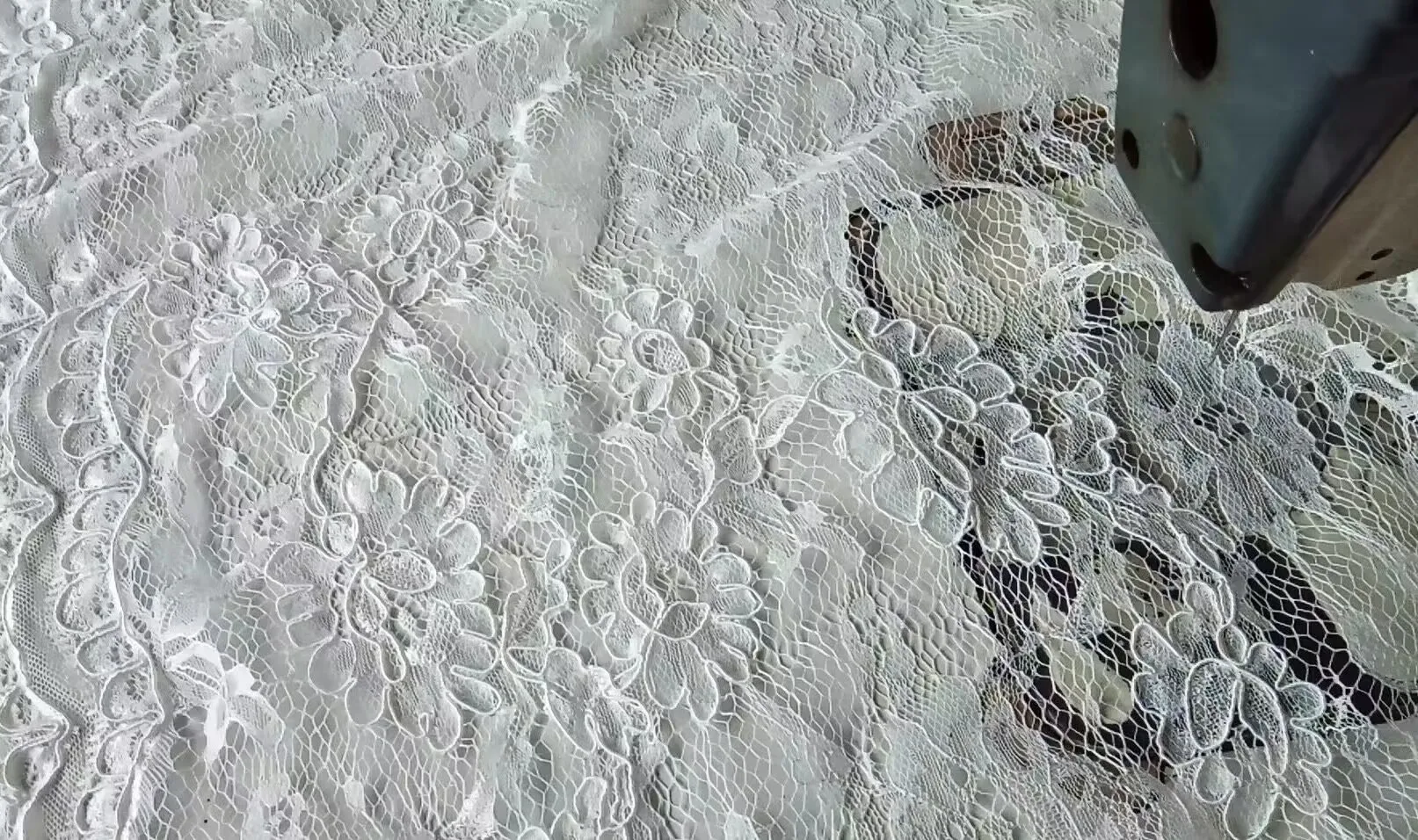 Corded Lace Fabric for Wedding Dress