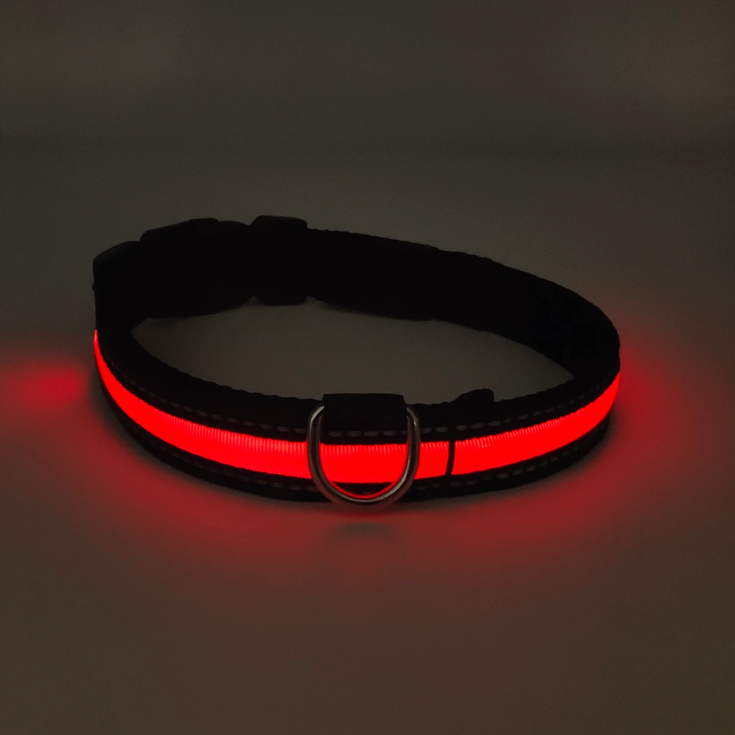 Kingtale Nylon Webbing USB Led Collars Customized Adjustable Nylon Waterproof Reflective Dog Collar Led Dog Collar for pets