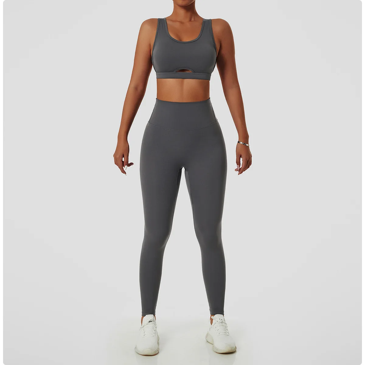 New Arrivals Eco Friendly Yoga Sets Recycled Spandex Nylon Cropped Tank And Leggings Yoga Set