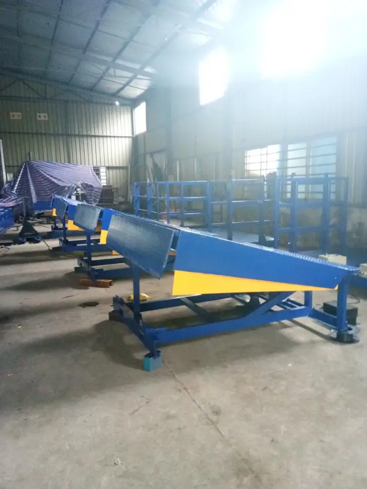 
6Ton 8ton Factory Warehouse Electric Lifting Container Forklift Loading Ramp Hydraulic Dock Leveler 
